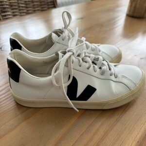 Veja sneakers